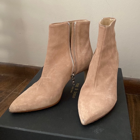 Beautiful Suede Nude Booties Rag and Bone - Picture 1 of 5